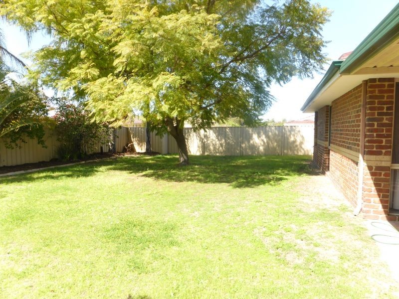18 Bronzewing Street, Huntingdale WA 6110