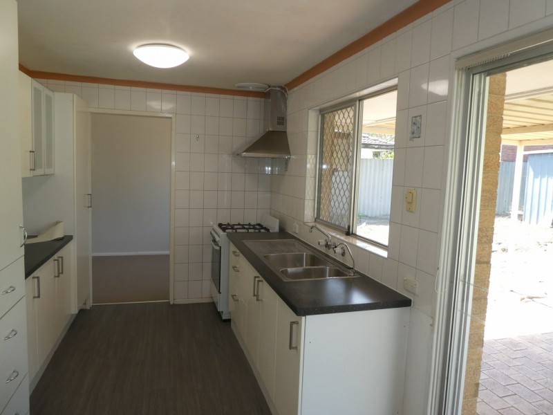 7 Baryna Street, Armadale WA 6112