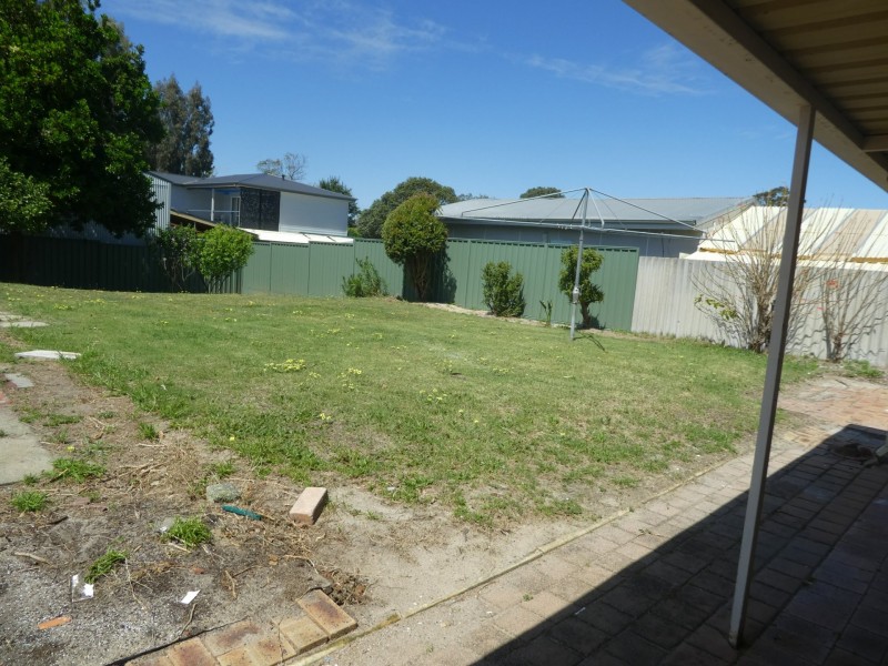 7 Baryna Street, Armadale WA 6112