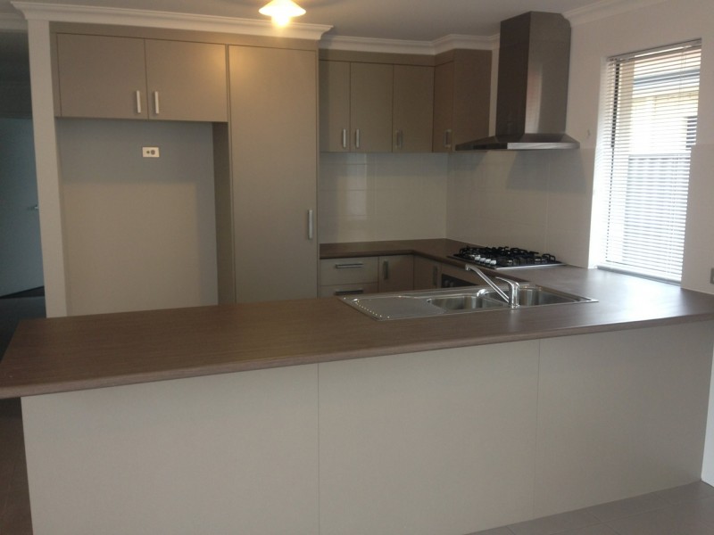 17 Homebush Way, Harrisdale WA 6112