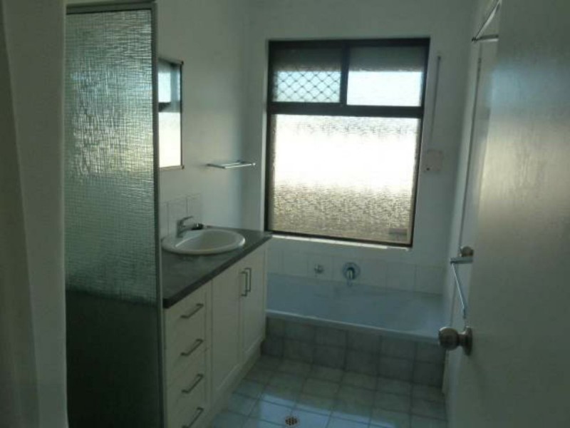 57 San Jacinta Road, Seville Grove WA 6112