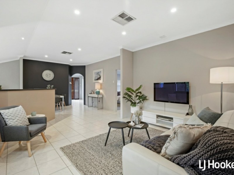 8 Linaria Way, Canning Vale WA 6155