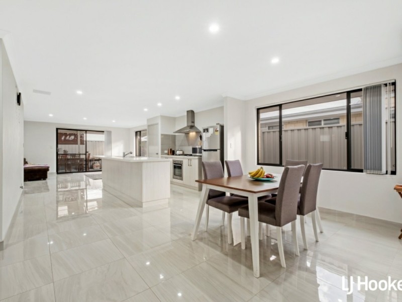 196 Honeywood Avenue, Wandi WA 6167