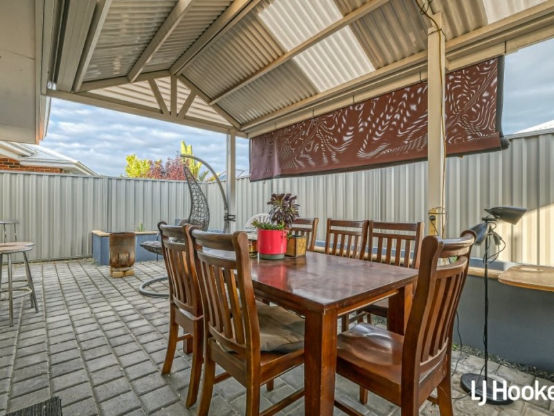 196 Honeywood Avenue, Wandi WA 6167