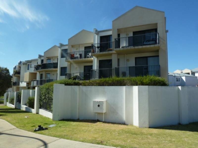 Apartment 4/17 Southdown Place, Thornlie WA 6108