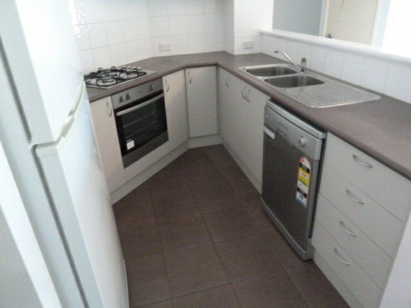 Apartment 4/17 Southdown Place, Thornlie WA 6108