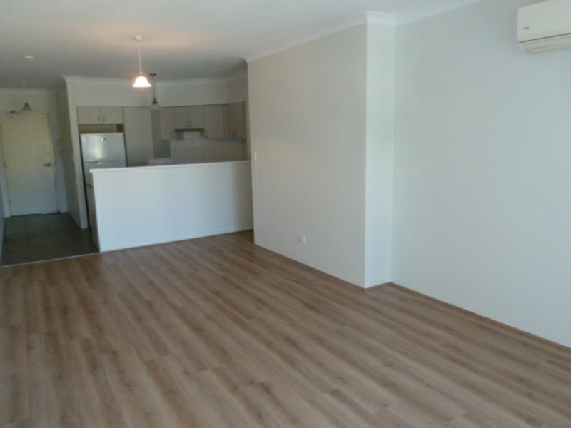 Apartment 4/17 Southdown Place, Thornlie WA 6108