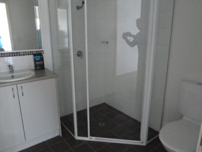 Apartment 4/17 Southdown Place, Thornlie WA 6108