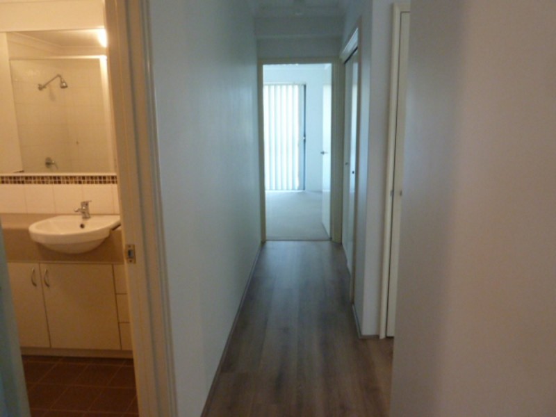 Apartment 4/17 Southdown Place, Thornlie WA 6108