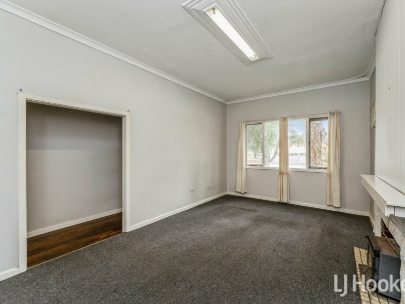 84 Dorothy Street, Gosnells WA 6110