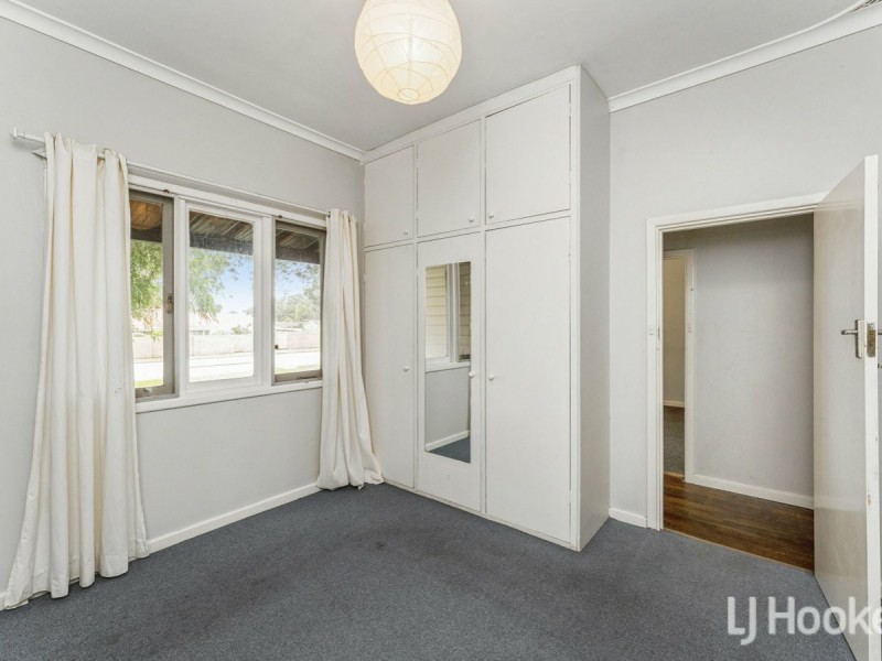 84 Dorothy Street, Gosnells WA 6110