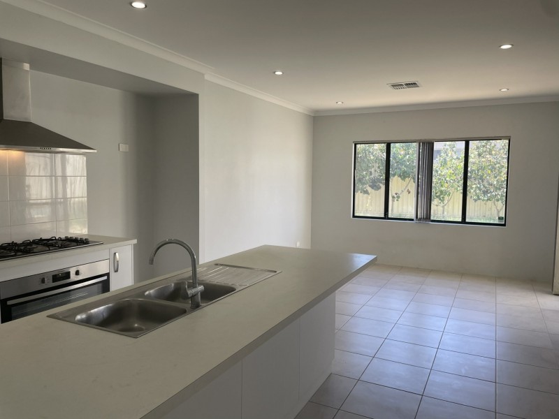 94a Westfield Road, Kelmscott WA 6111