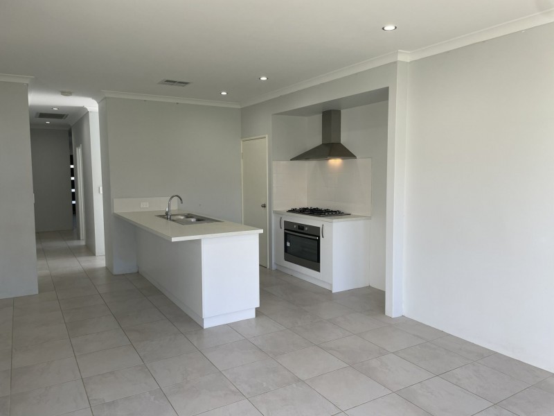 94a Westfield Road, Kelmscott WA 6111