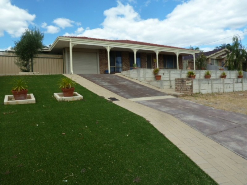14 Argyle Court, Thornlie WA 6108