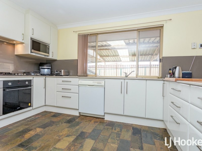 14 Argyle Court, Thornlie WA 6108