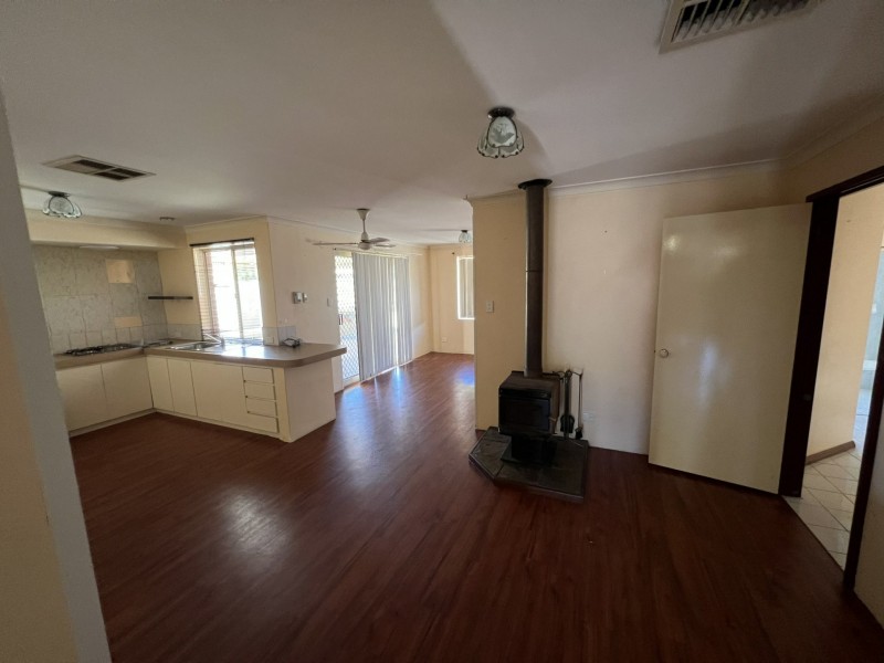 6 Pipit Close, Huntingdale WA 6110