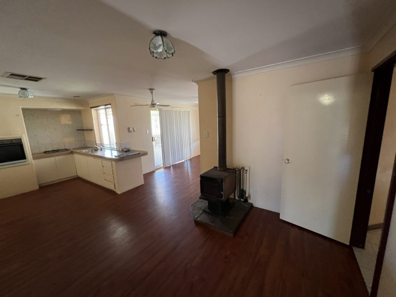 6 Pipit Close, Huntingdale WA 6110