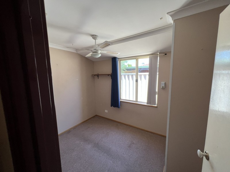 6 Pipit Close, Huntingdale WA 6110