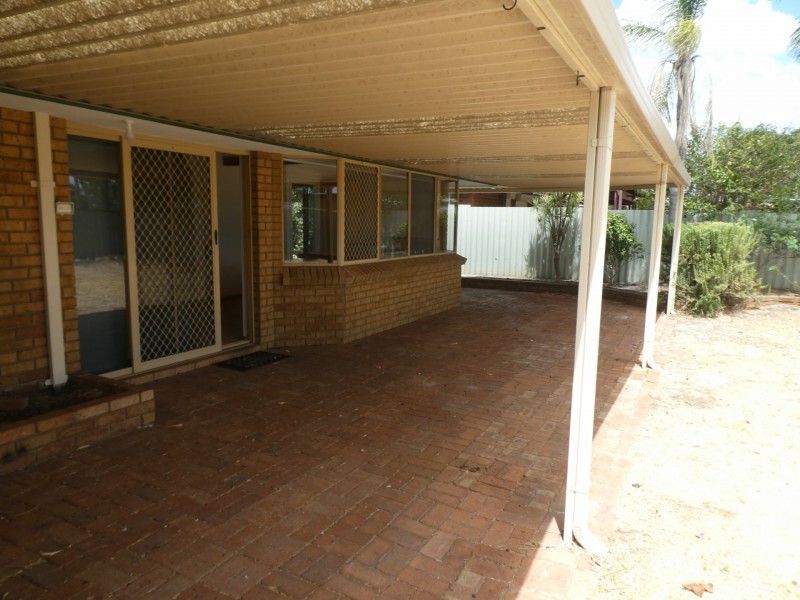 8 Kidman Court, Thornlie WA 6108