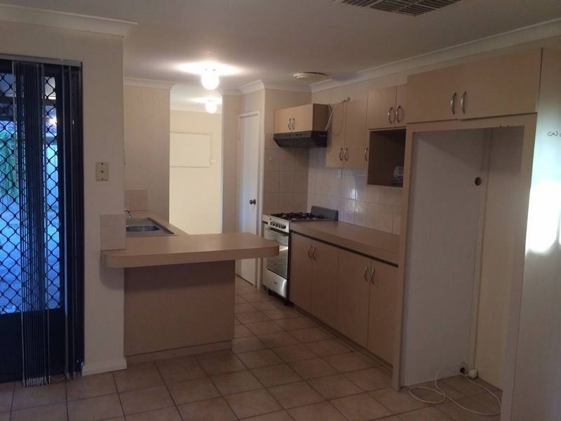 20 Mistletoe Drive, Huntingdale WA 6110