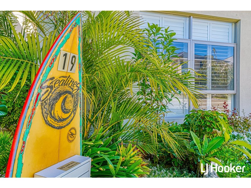 19 Wanstead Street, North Coogee WA 6163