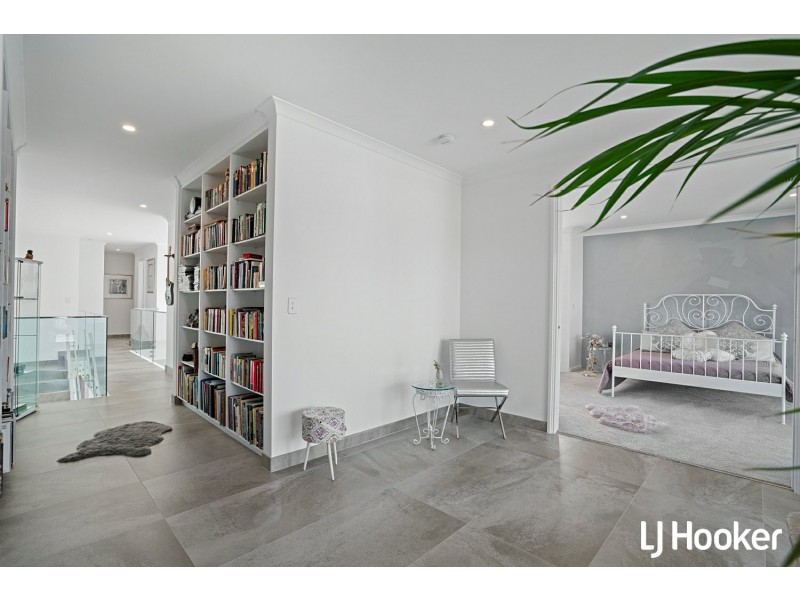 19 Wanstead Street, North Coogee WA 6163