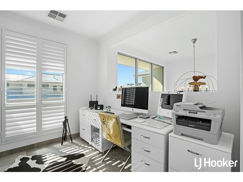 19 Wanstead Street, North Coogee WA 6163