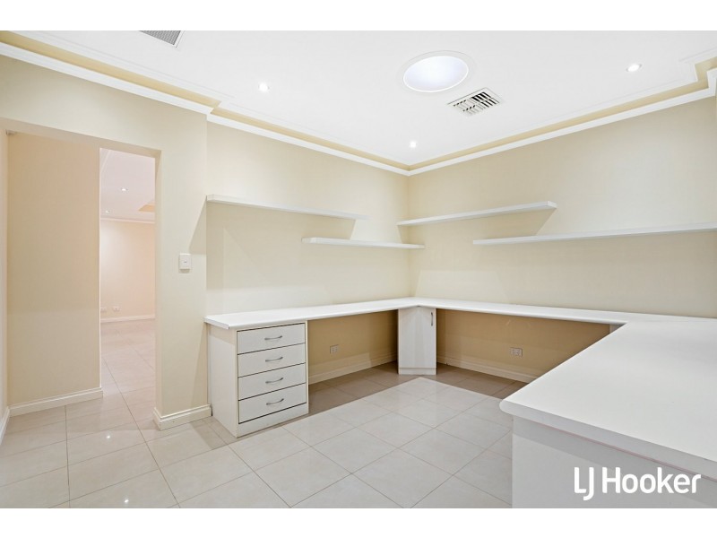 9 Zenith Street, Shelley WA 6148