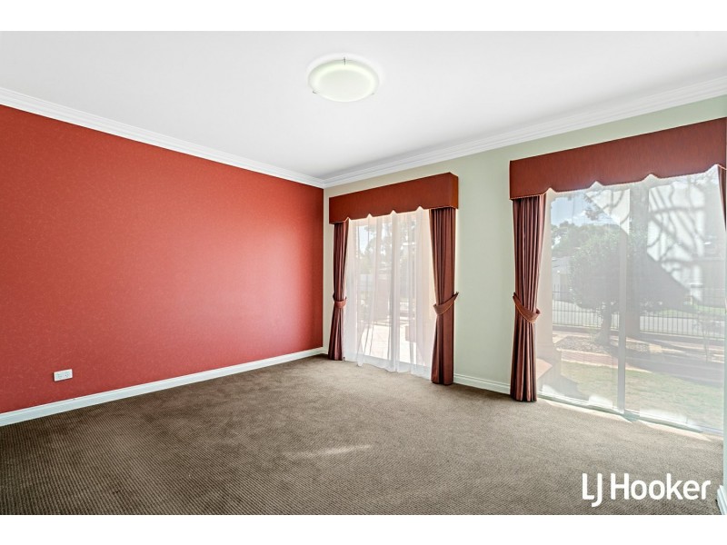 9 Zenith Street, Shelley WA 6148