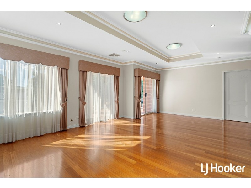 9 Zenith Street, Shelley WA 6148