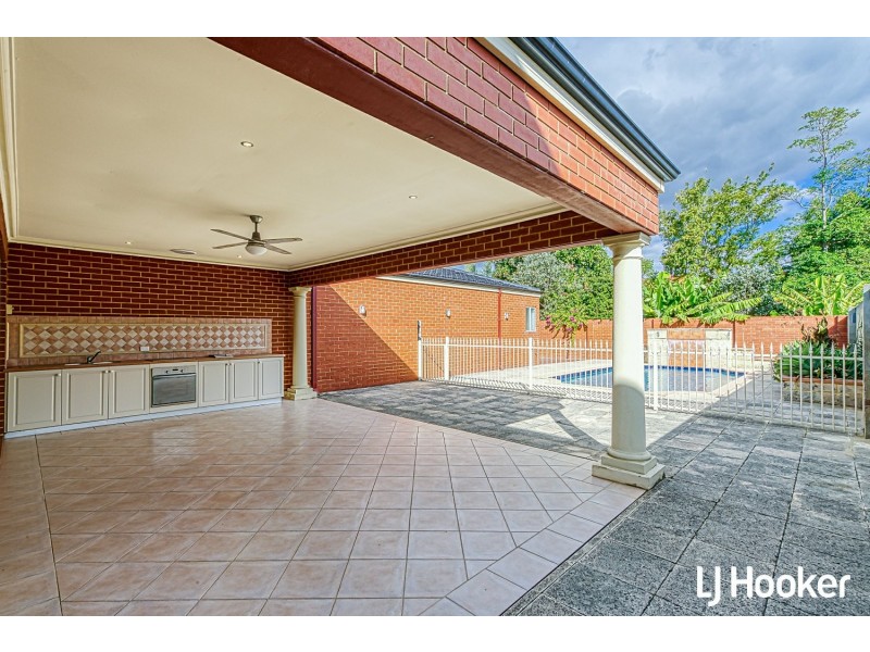9 Zenith Street, Shelley WA 6148