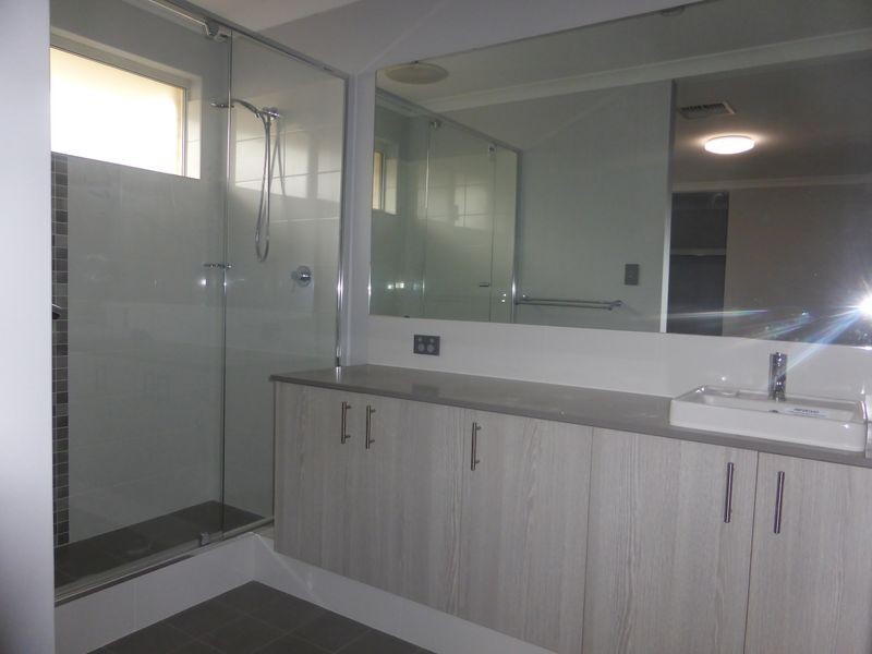 27 Elderflower Street, Banjup WA 6164