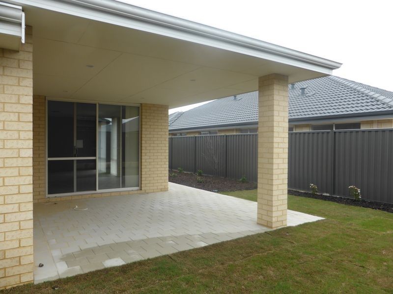 27 Elderflower Street, Banjup WA 6164