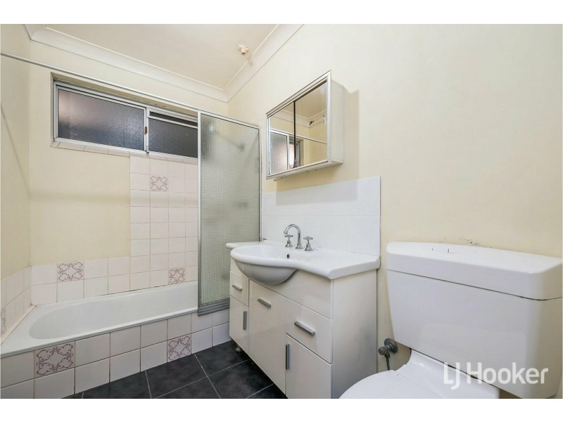 9a Conifer Street, Maddington WA 6109