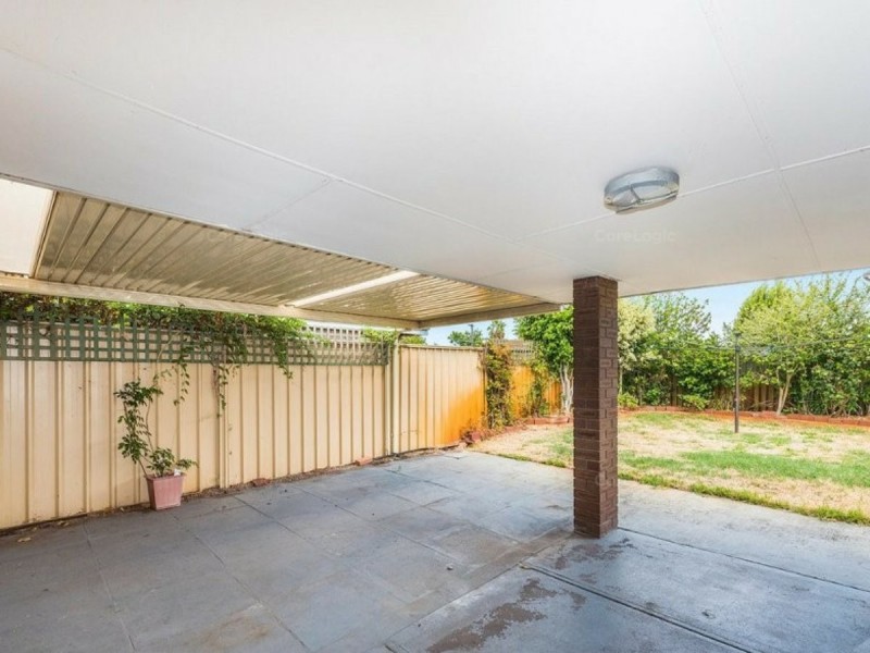 11 Cortis Way, Langford WA 6147
