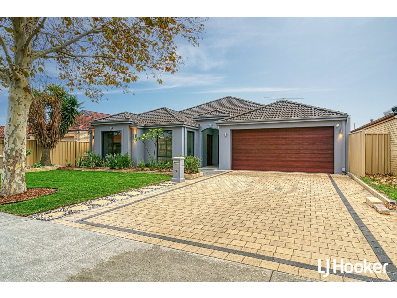 57 Towncentre Drive, Thornlie WA 6108