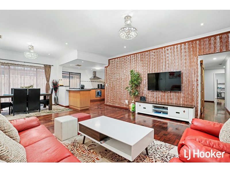 57 Towncentre Drive, Thornlie WA 6108