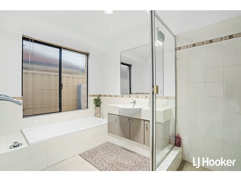 57 Towncentre Drive, Thornlie WA 6108