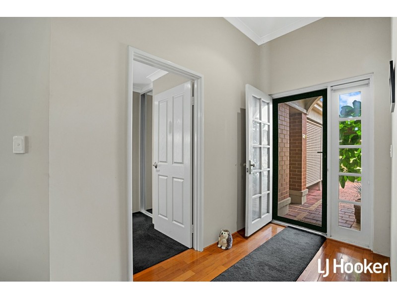 10 Frampton Crescent, Canning Vale WA 6155