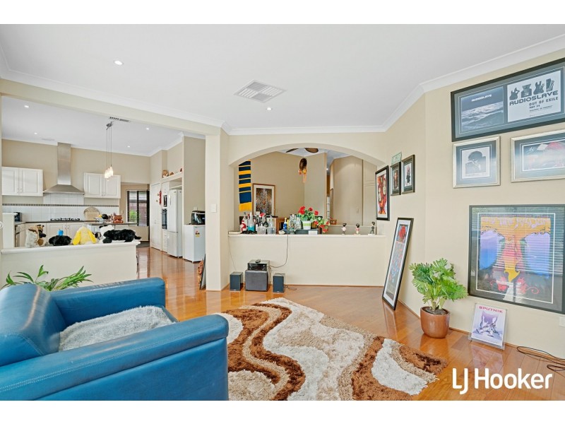 10 Frampton Crescent, Canning Vale WA 6155