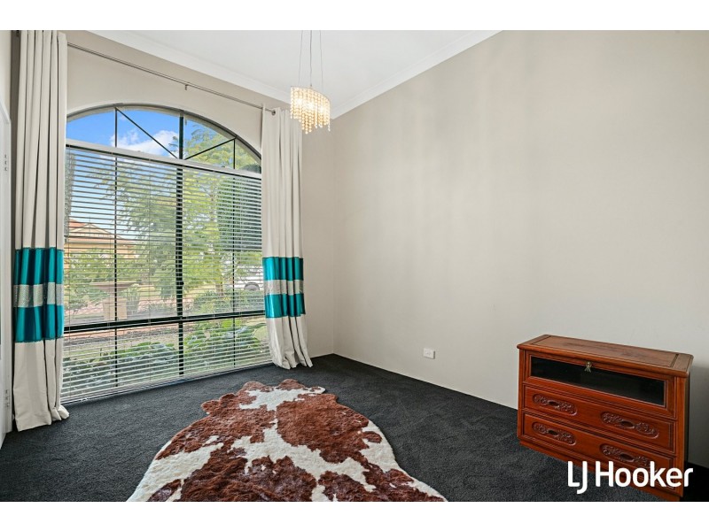 10 Frampton Crescent, Canning Vale WA 6155