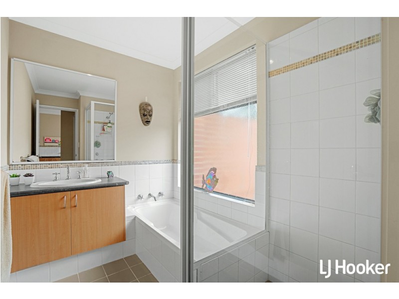 10 Frampton Crescent, Canning Vale WA 6155