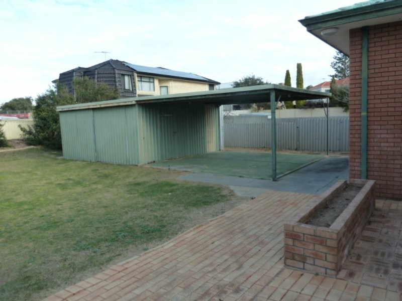 109 Rockingham Beach Road, Rockingham WA 6168