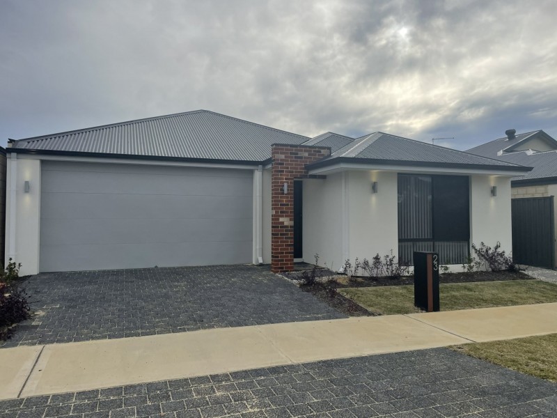 23 MINETTE ROAD, Piara Waters WA 6112