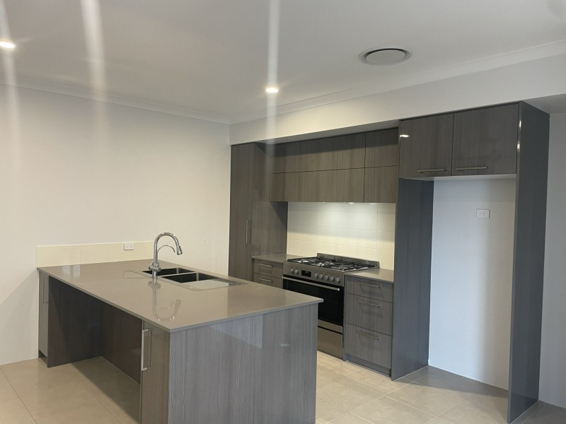 23 MINETTE ROAD, Piara Waters WA 6112