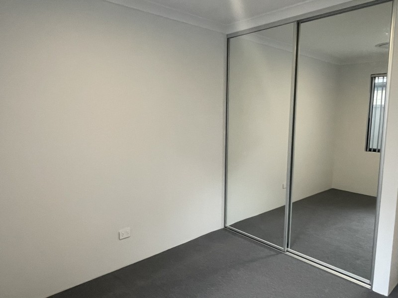 23 MINETTE ROAD, Piara Waters WA 6112