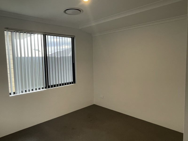 23 MINETTE ROAD, Piara Waters WA 6112