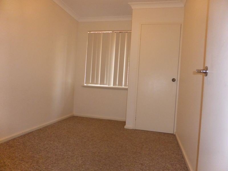 5a Menzies Place, Thornlie WA 6108