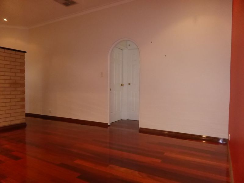 20 Redgum Court, Thornlie WA 6108