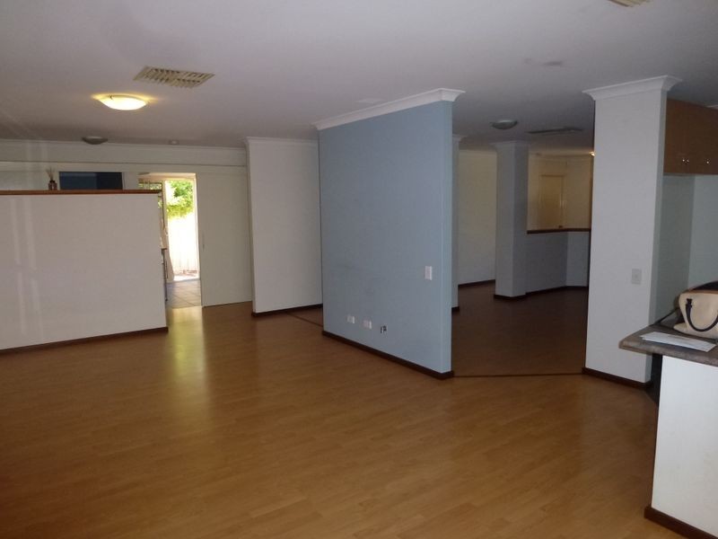 9 Aruba Court, Southern River WA 6110